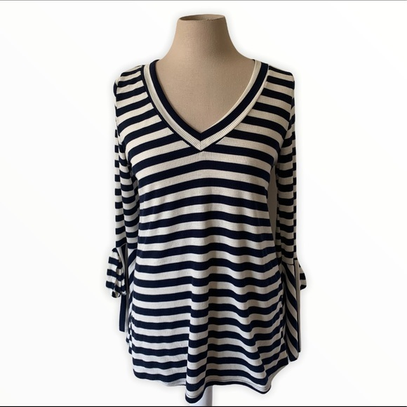 Blu Pepper blue and off white striped‎ top size small - Picture 1 of 4